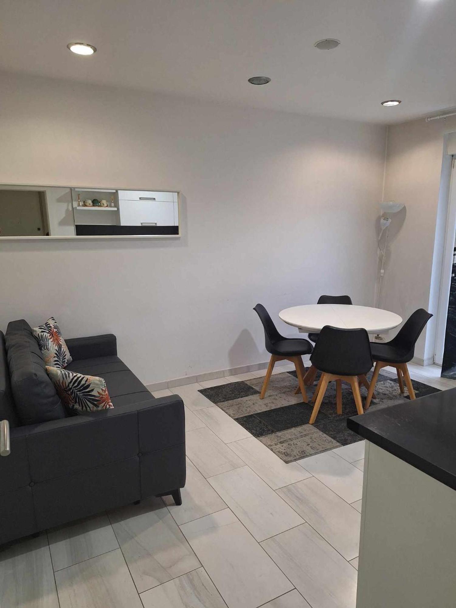 Apartment Stan Na Dan Centar *